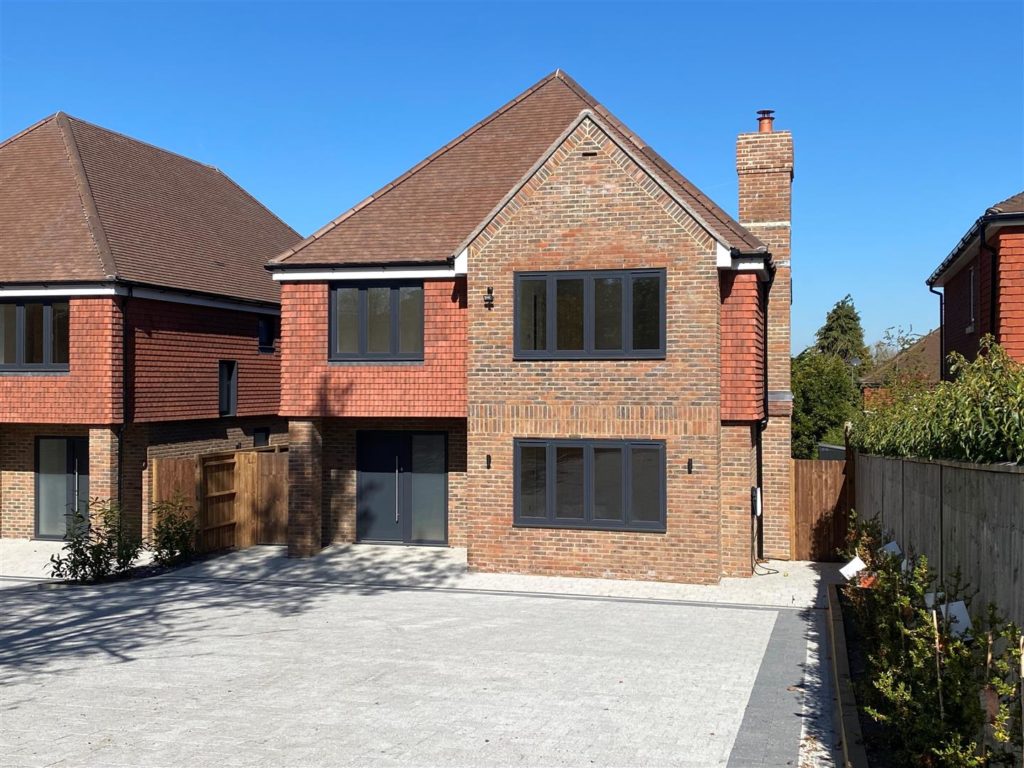 LEATHERHEAD ROAD, GREAT BOOKHAM, KT23