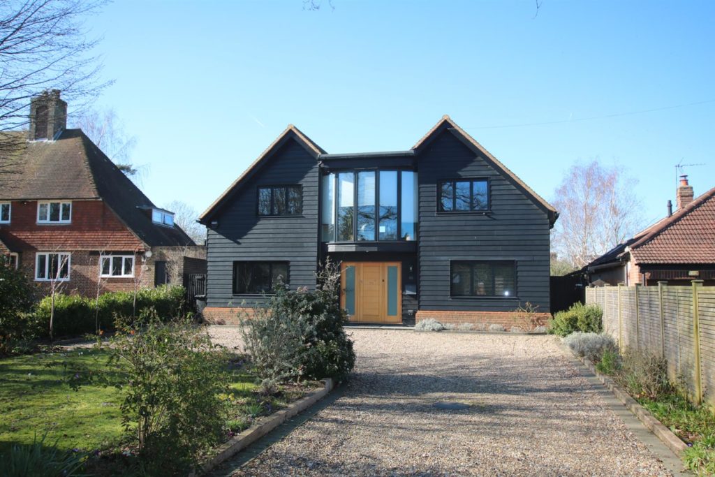 SCHOOL LANE, FETCHAM, KT22
