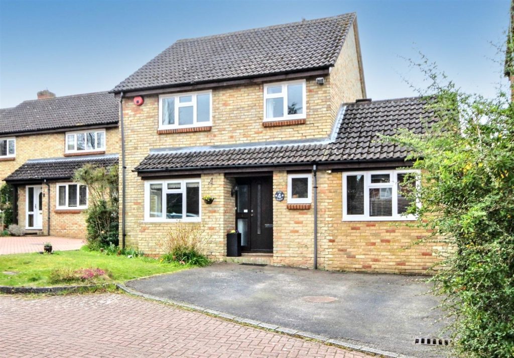 TEN ACRES, FETCHAM, KT22