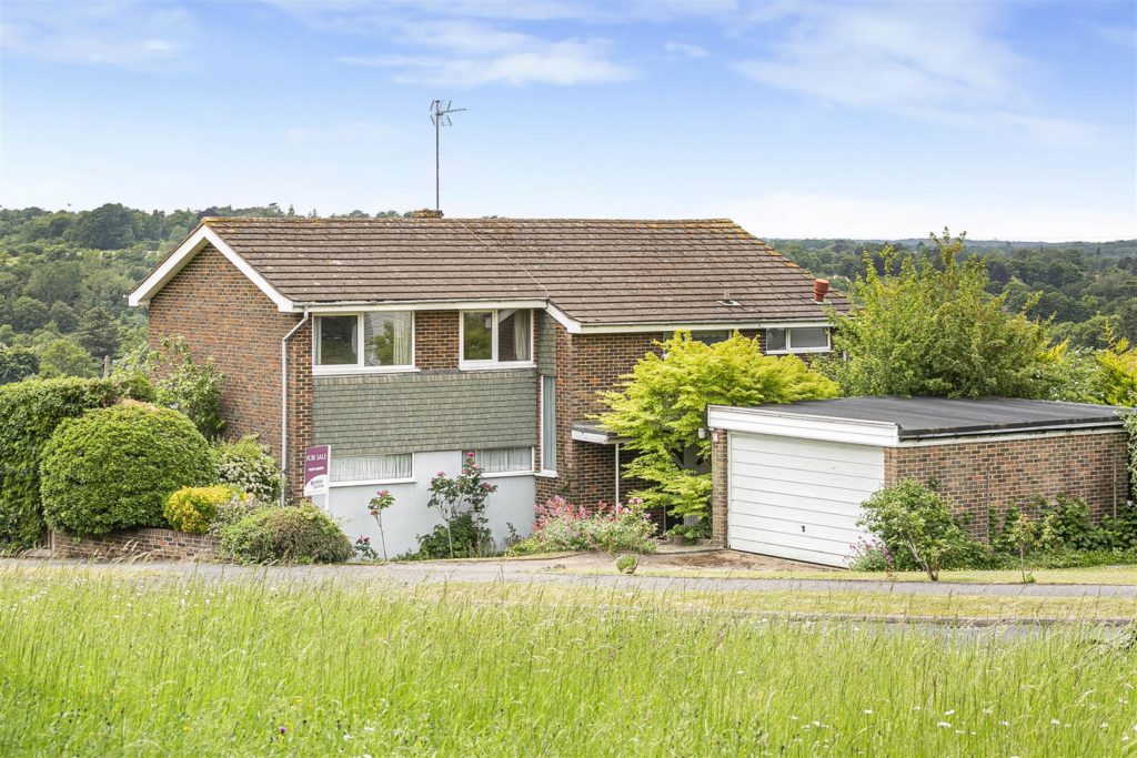 WINDMILL DRIVE, SOUTH LEATHERHEAD, KT22