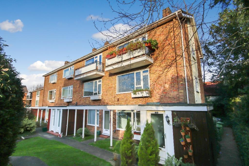 LINDEN COURT, LEATHERHEAD, KT22