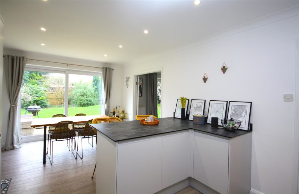 Dowlans Road, Bookham, KT23