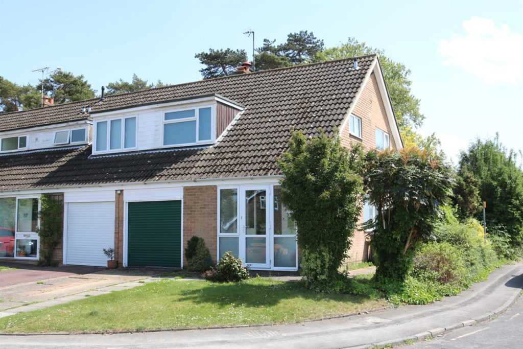 WINDFIELD, LEATHERHEAD, KT22