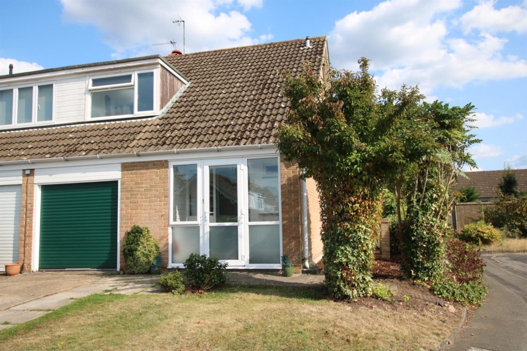 WINDFIELD, LEATHERHEAD, KT22