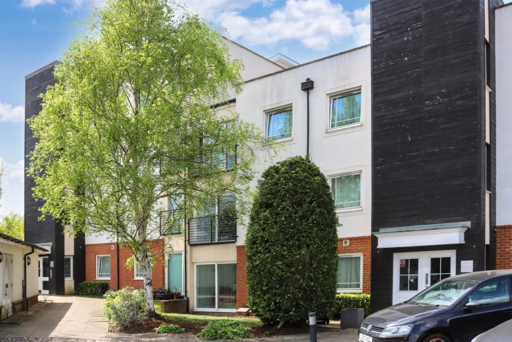 BUFFERS LANE, LEATHERHEAD, KT22