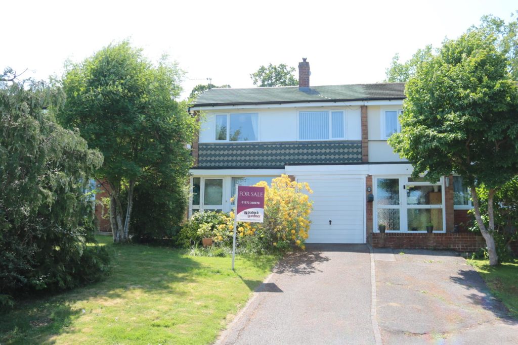 OSWALD CLOSE, FETCHAM, KT22
