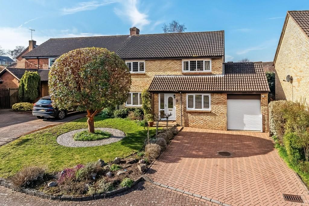 TEN ACRES, FETCHAM, KT22