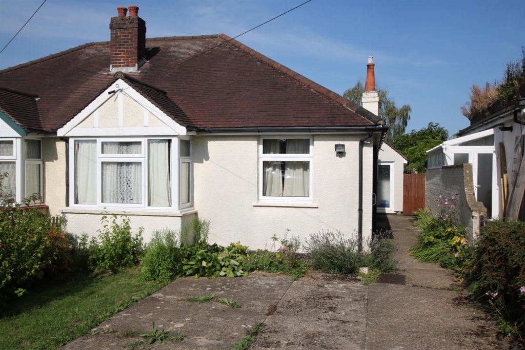 THE STREET, FETCHAM, KT22