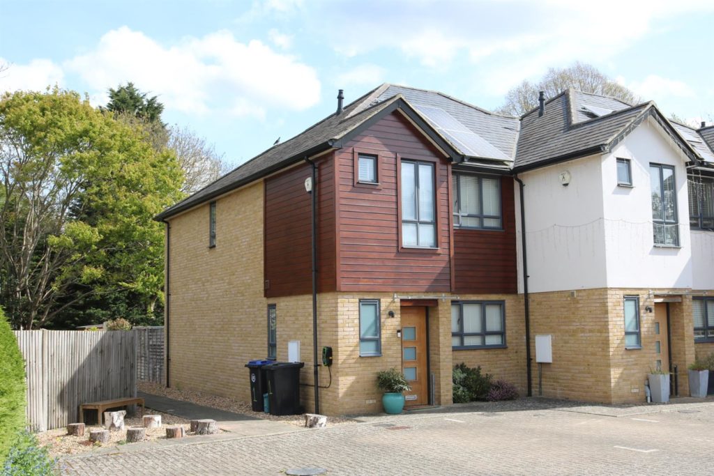 CANNON MEWS, FETCHAM, KT22