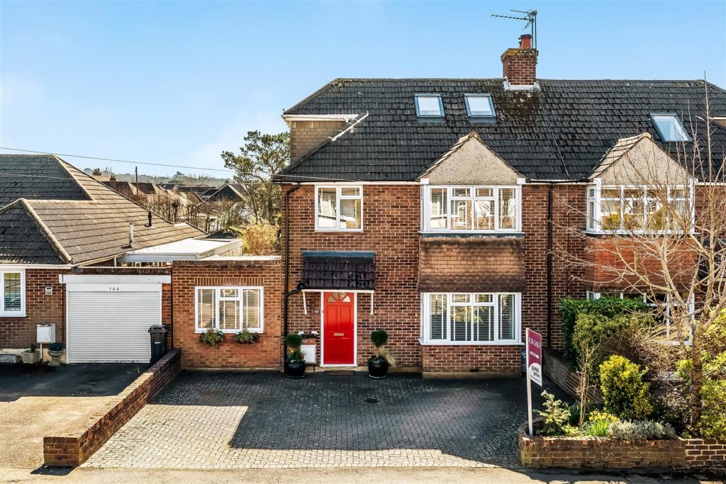 CRADDOCKS AVENUE, ASHTEAD, KT21