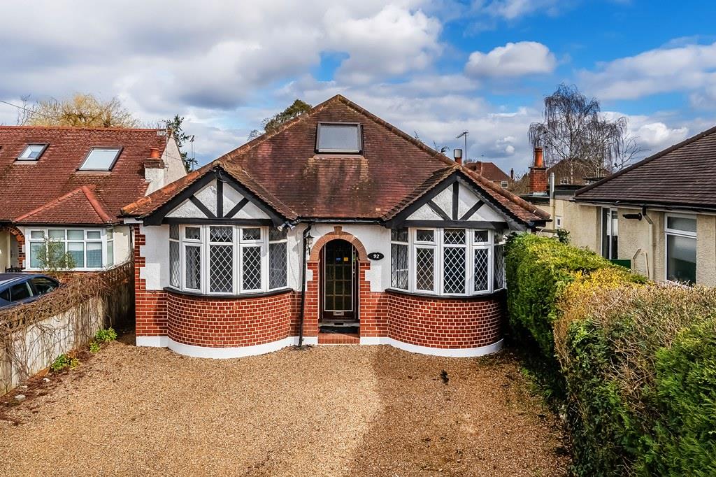 THE STREET, FETCHAM, KT22