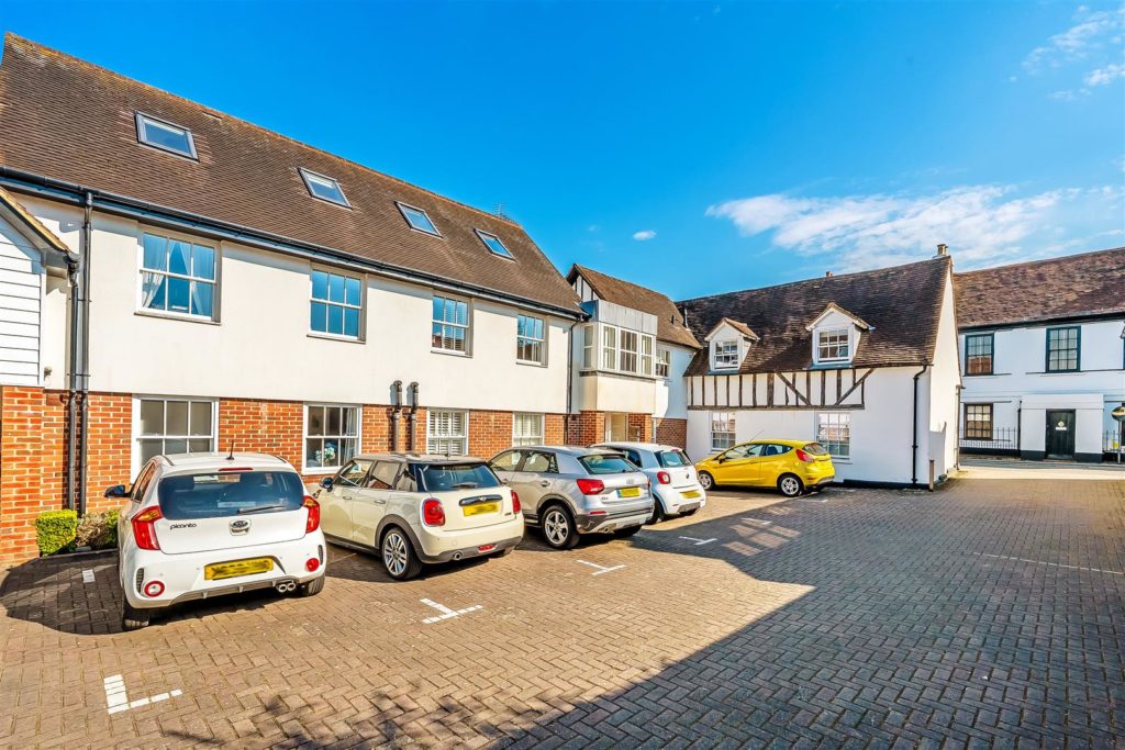 CHURCH STREET, LEATHERHEAD, KT22