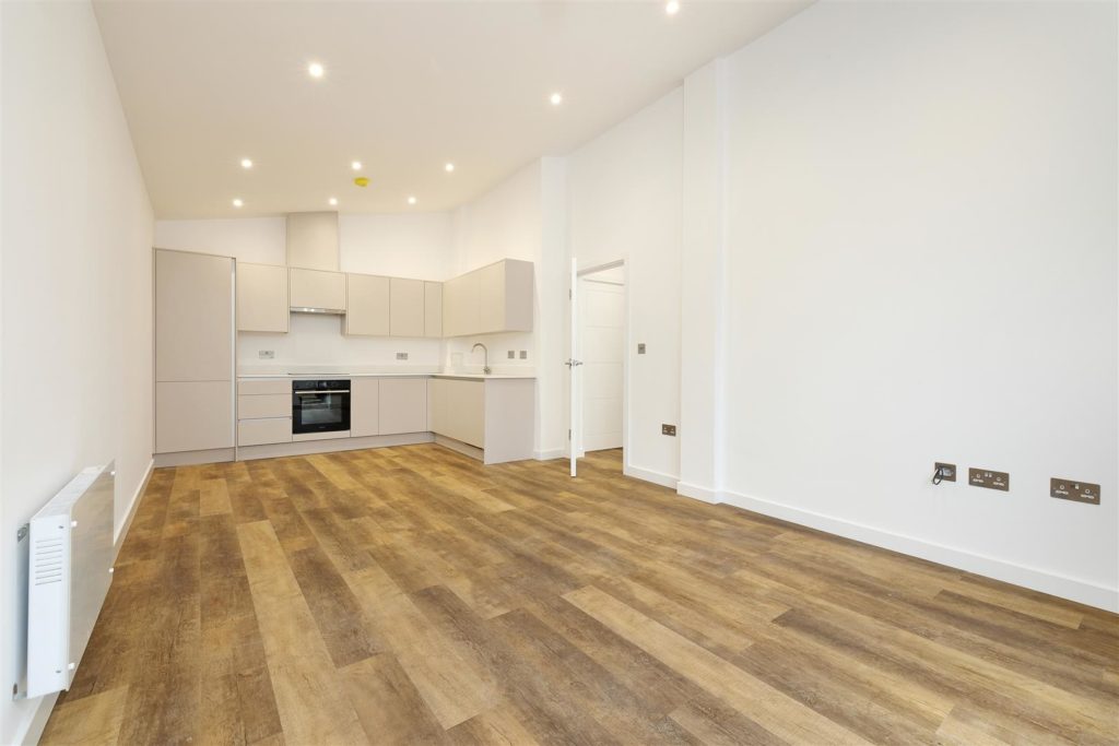 CENTRAL DORKING, RH4