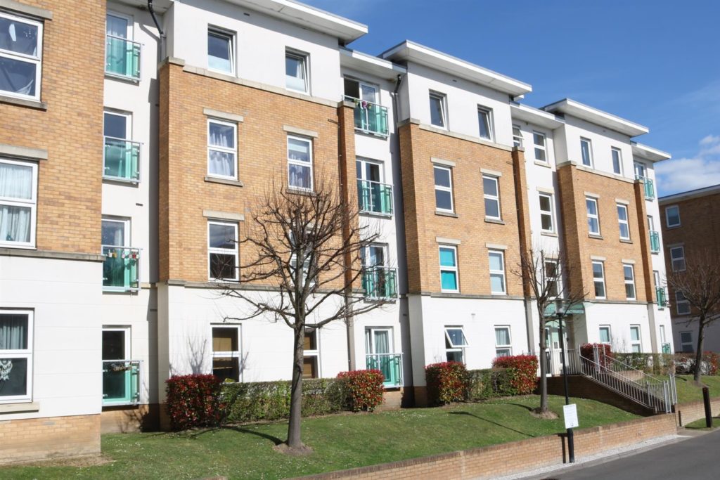 HIGHBURY DRIVE, LEATHERHEAD, KT22