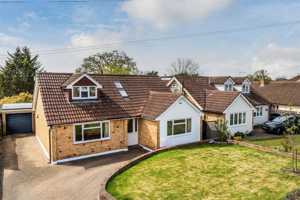 THE GARSTONS, GREAT BOOKHAM, KT23