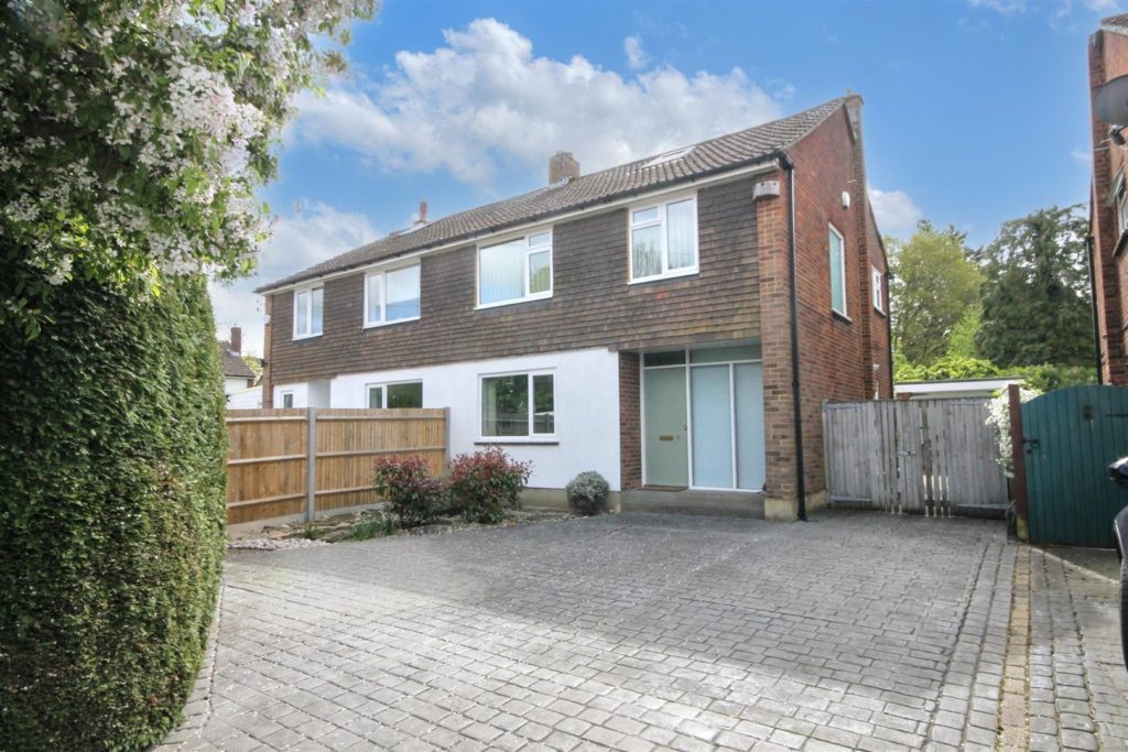 LONGMEADOW, LITTLE BOOKHAM, KT23