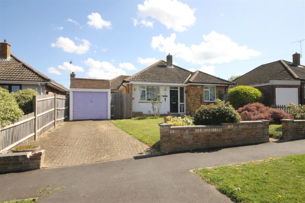BARN MEADOW LANE, GREAT BOOKHAM, KT23