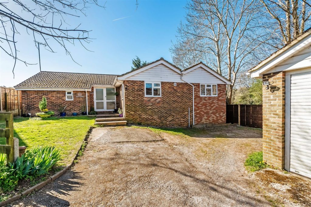 GROSVENOR ROAD, LANGLEY VALE, EPSOM, KT18