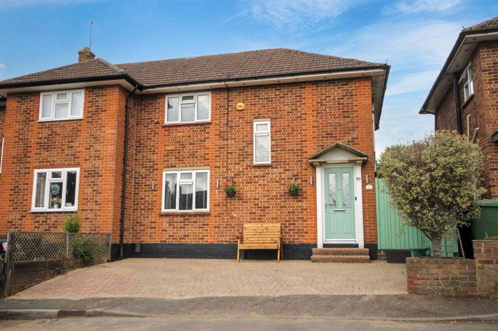 SOUTH END, GREAT BOOKHAM, KT23