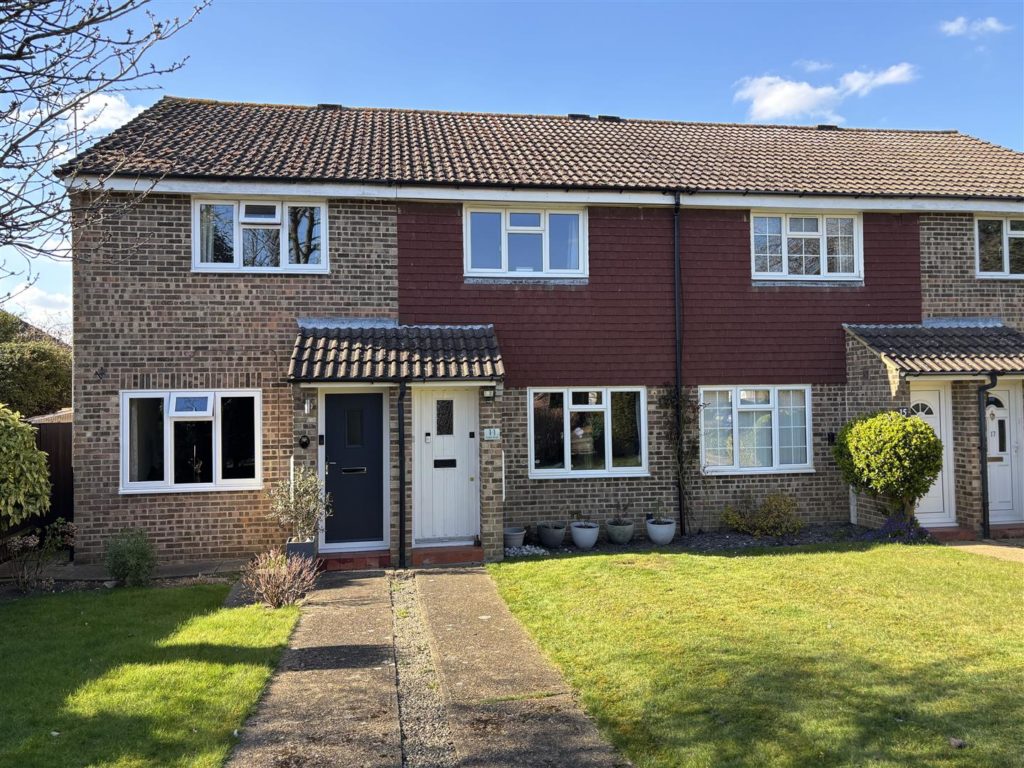 TUDOR WALK LEATHERHEAD, KT22