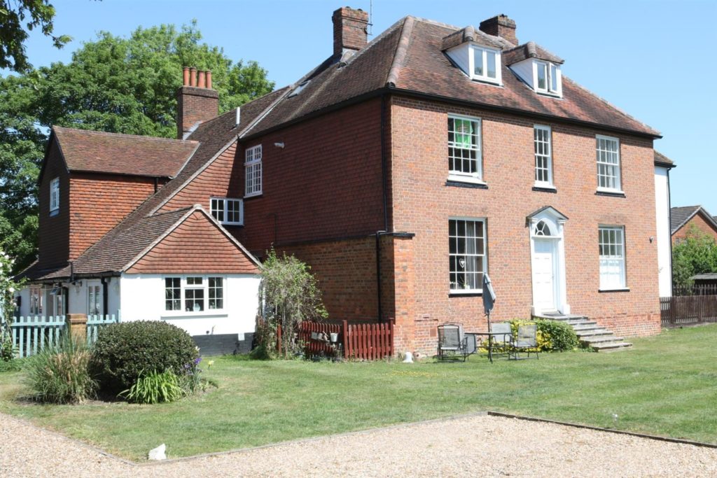 CANNON GROVE, FETCHAM, KT22
