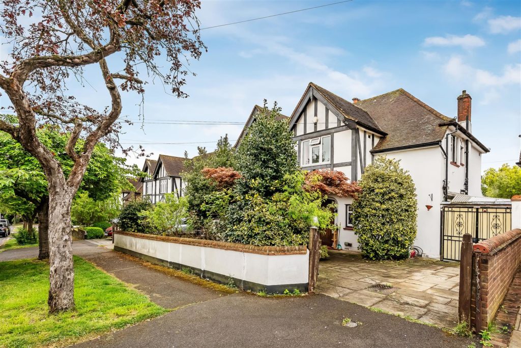 ELMCROFT DRIVE, CHESSINGTON, KT9
