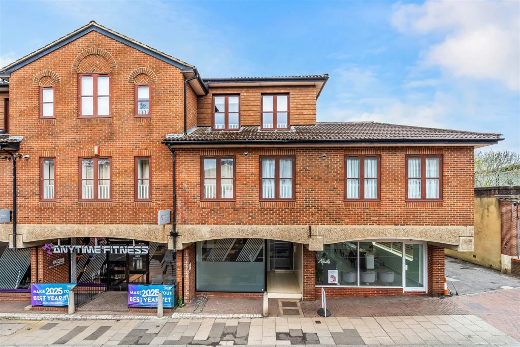 NORTH STREET, LEATHERHEAD,KT22