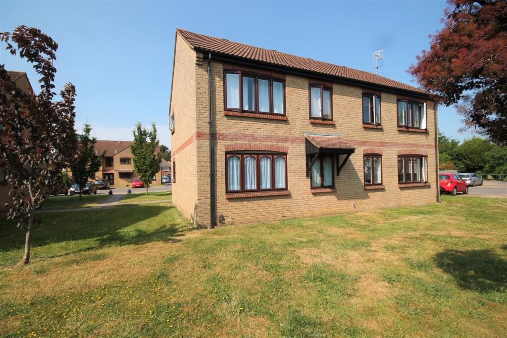 WILLOWMEAD, DORKING, RH4