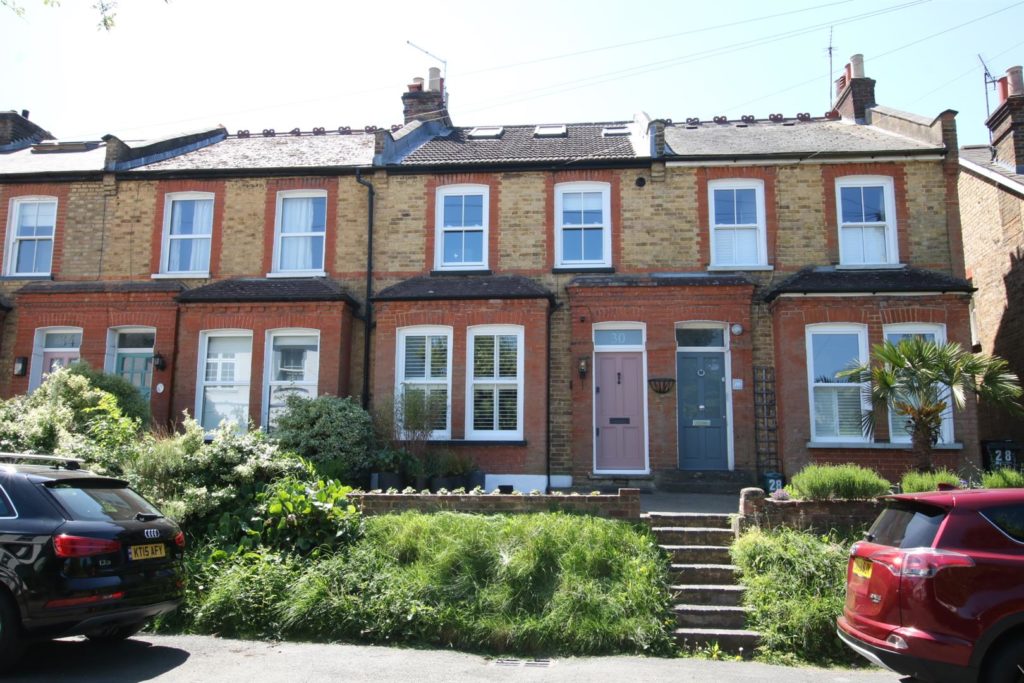 SKINNERS LANE, ASHTEAD, KT21