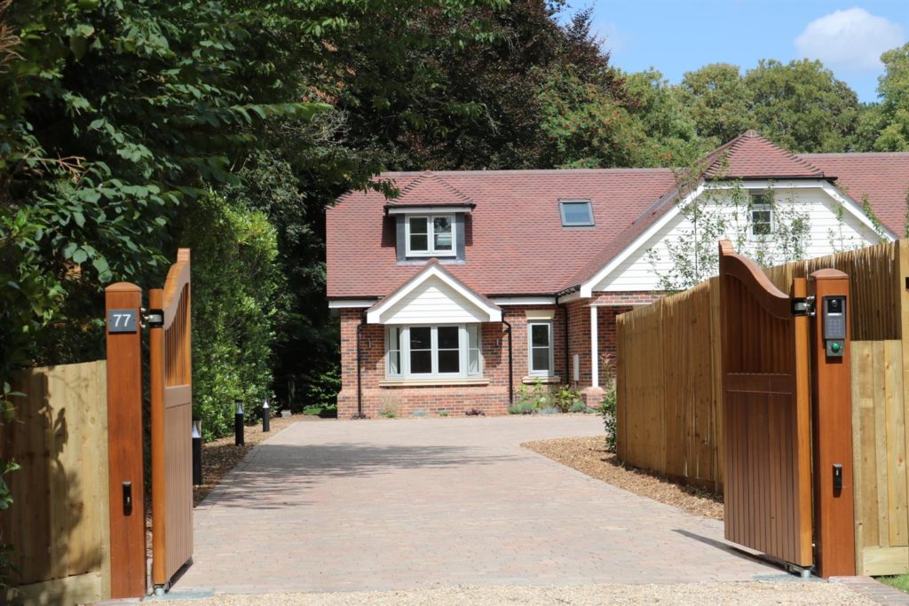 HIGHLANDS ROAD, LEATHERHEAD, KT22
