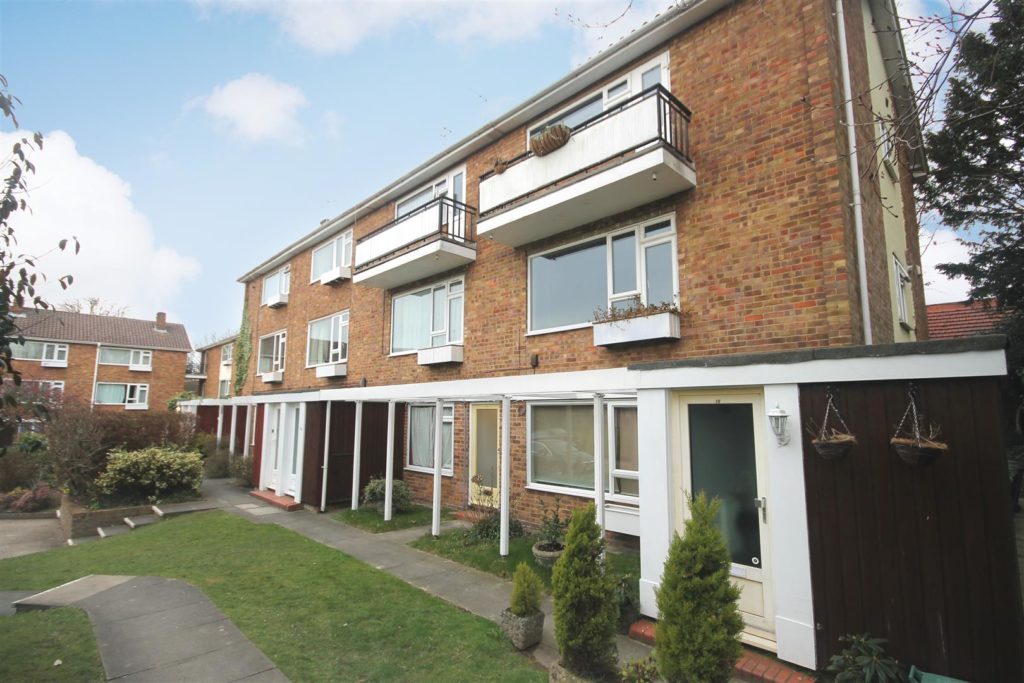 LINDEN COURT, LEATHERHEAD, KT22
