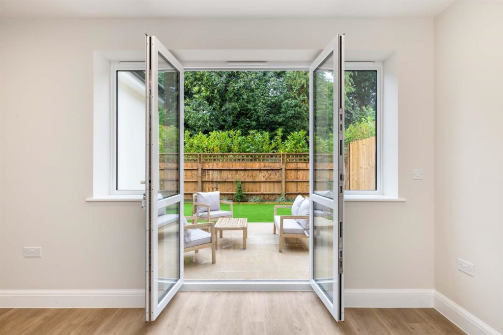 McLAREN COURT, FETCHAM