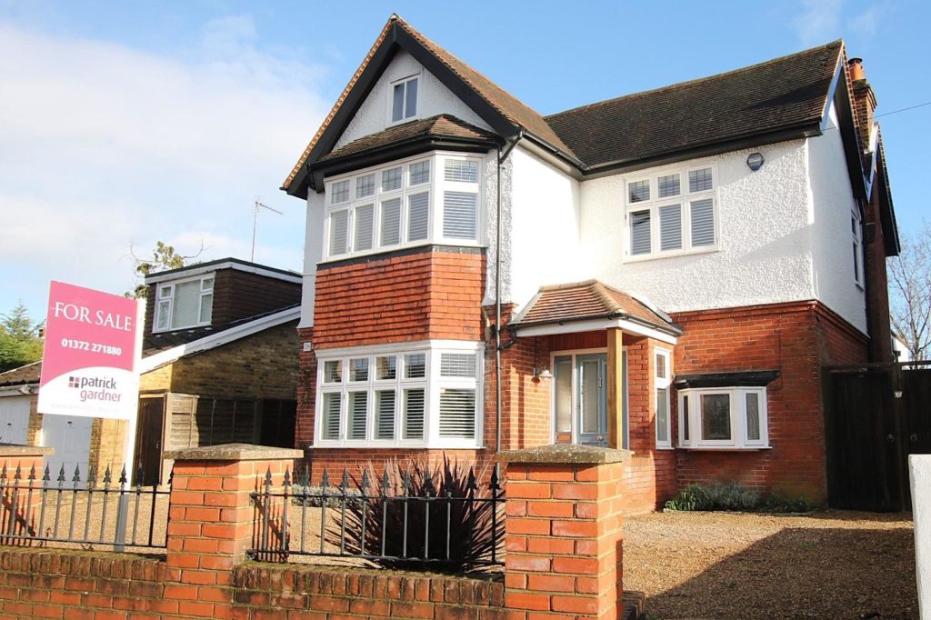 AGATES LANE, ASHTEAD, KT21