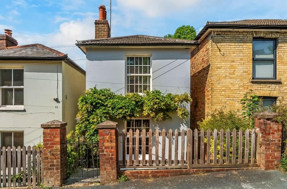 HARROW ROAD EAST, DORKING RH4