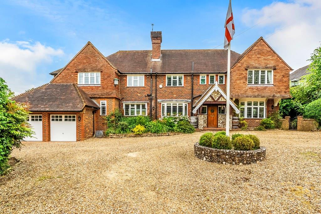 THE RIDGEWAY, FETCHAM, KT22