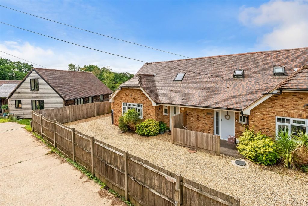 HORSHAM ROAD, CAPEL, RH5