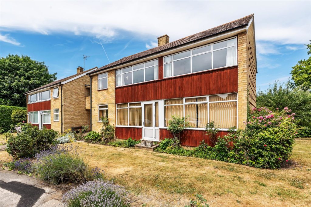 BALQUHAIN CLOSE, ASHTEAD, KT21