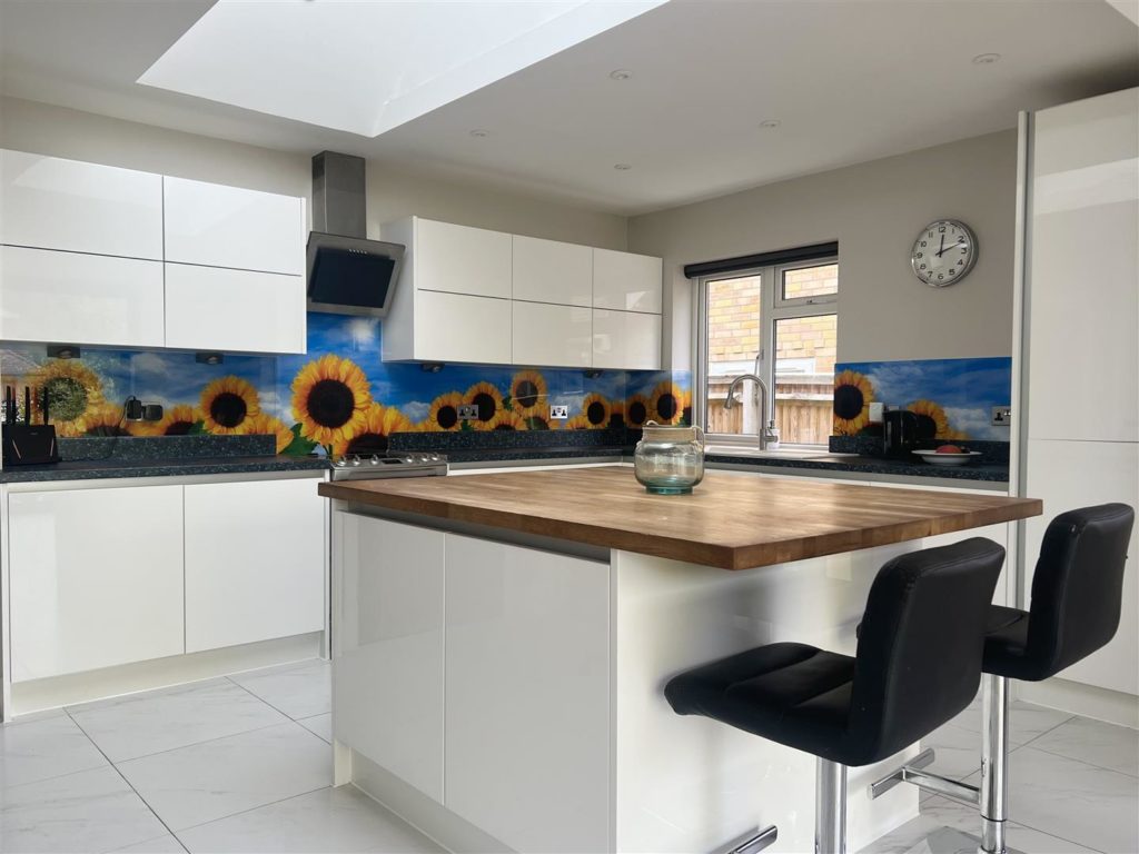 GUILDFORD ROAD, BOOKHAM, KT23