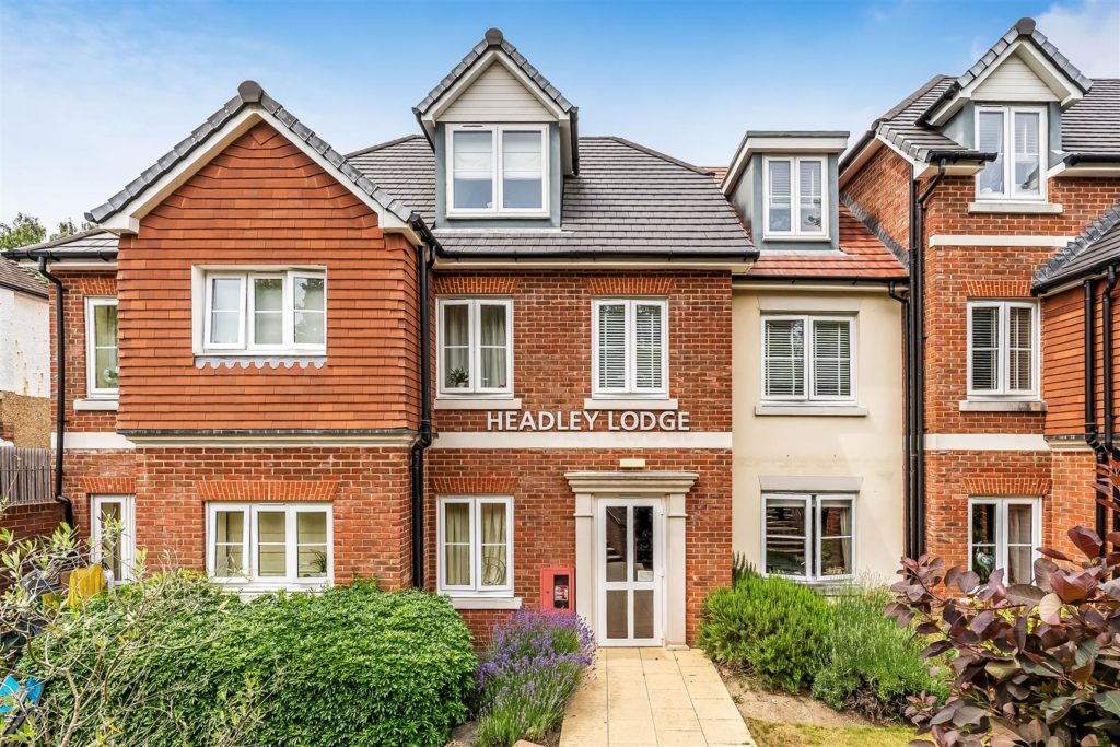 LEATHERHEAD ROAD, ASHTEAD, KT21