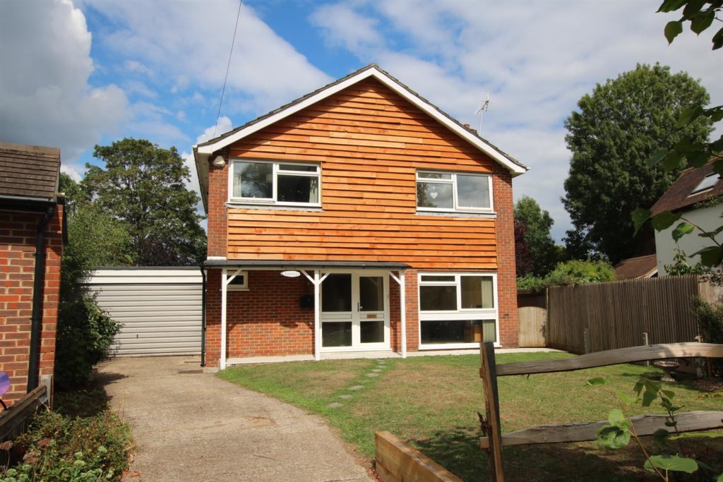 WOODVILL ROAD, LEATHERHEAD KT22
