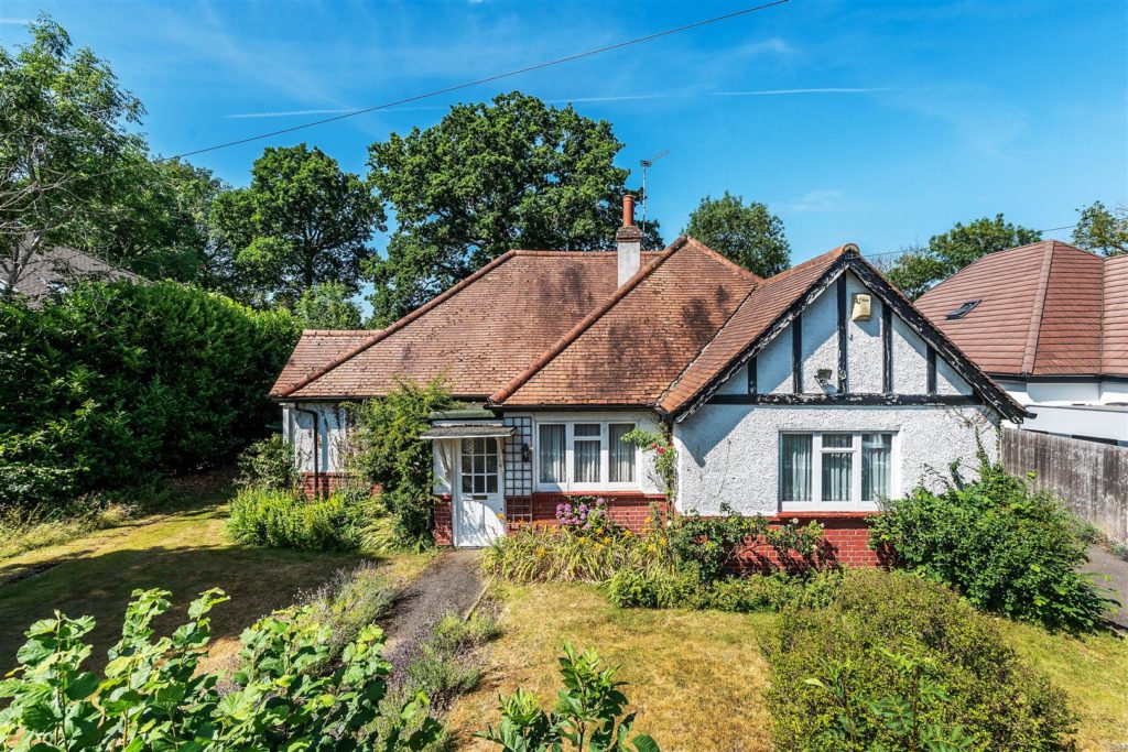 HARRIOTTS LANE, ASHTEAD, KT21