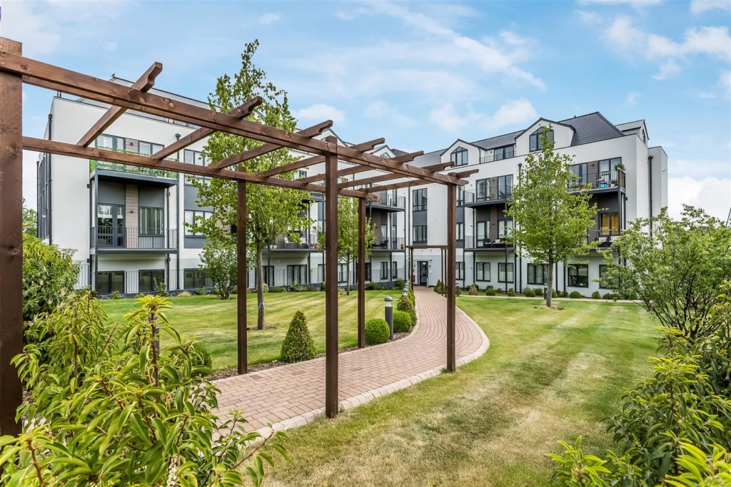 OPUS COURT, KINGSTON ROAD, LEATHERHEAD, KT22