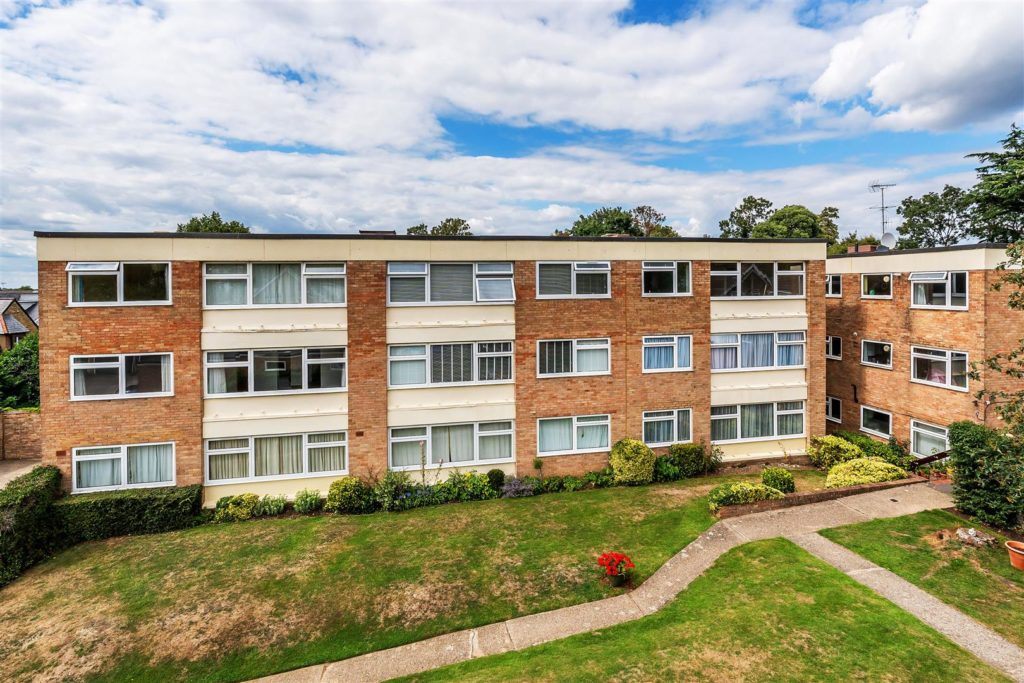 WINDFIELD, LEATHERHEAD, KT22