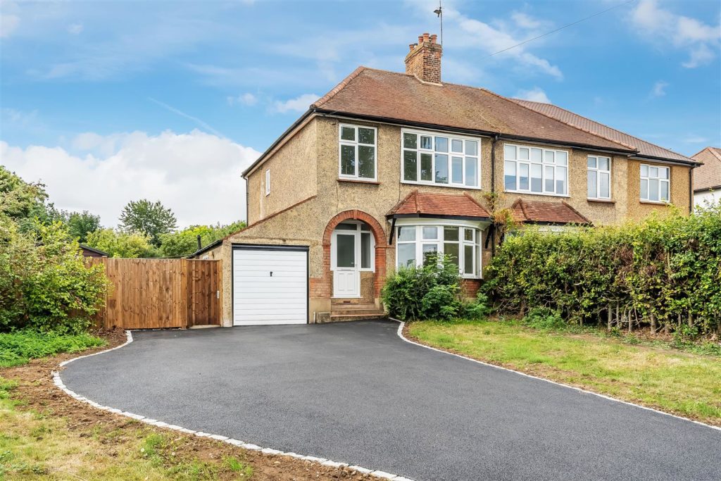 COBHAM ROAD, FETCHAM, KT22