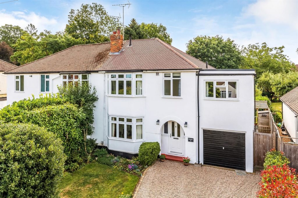 SOLE FARM ROAD, GREAT BOOKHAM, KT23