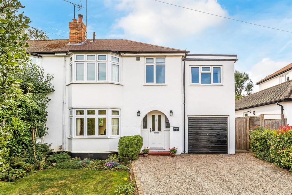 SOLE FARM ROAD, GREAT BOOKHAM, KT23