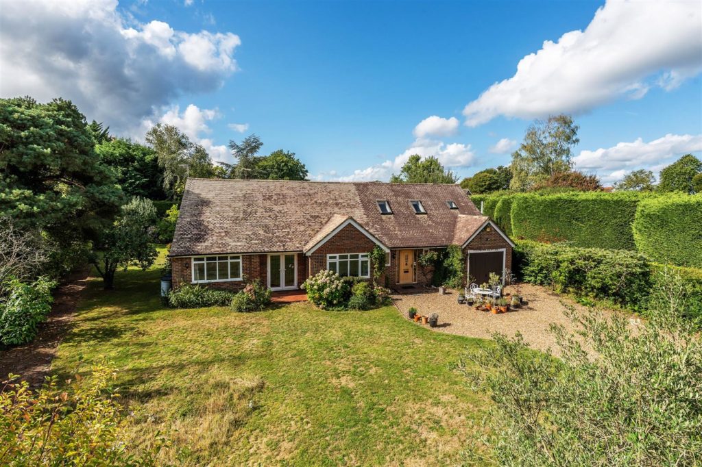 MADDOX LANE, GREAT BOOKHAM, KT23
