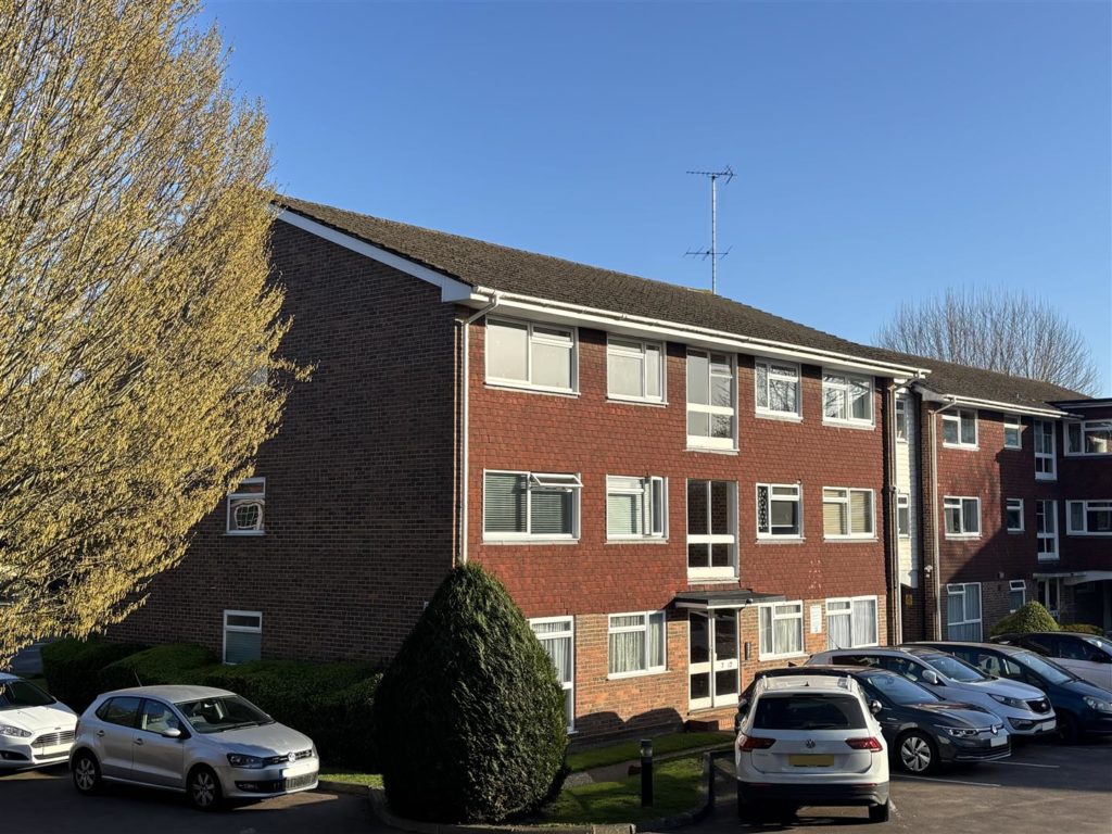 COPPERFIELD COURT, LEATHERHEAD, KT22