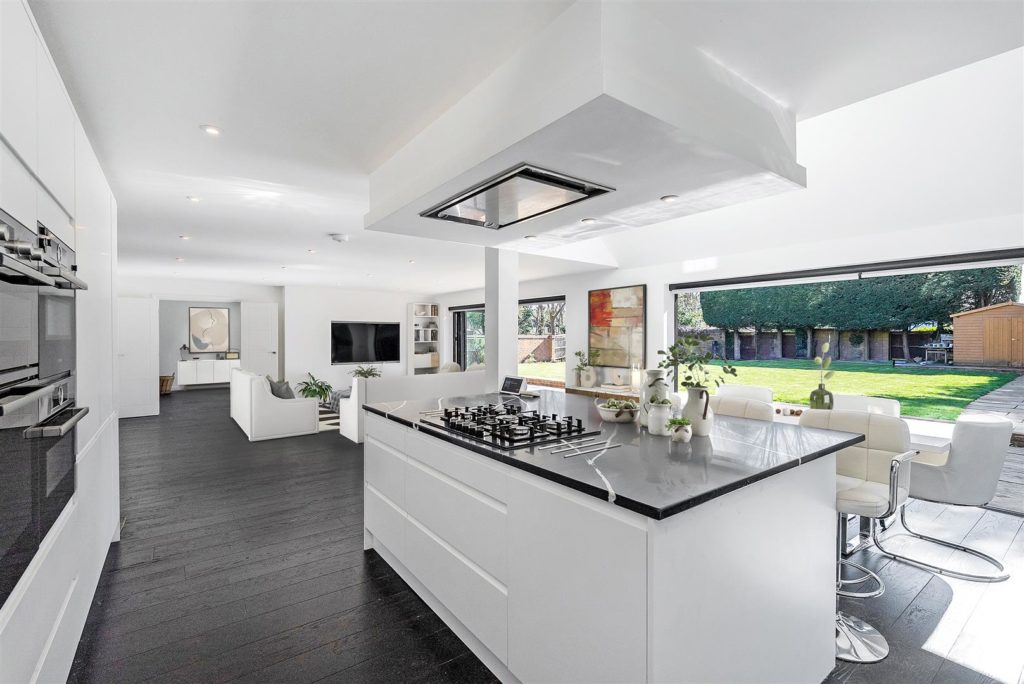 THE BEECHES, FETCHAM, KT22