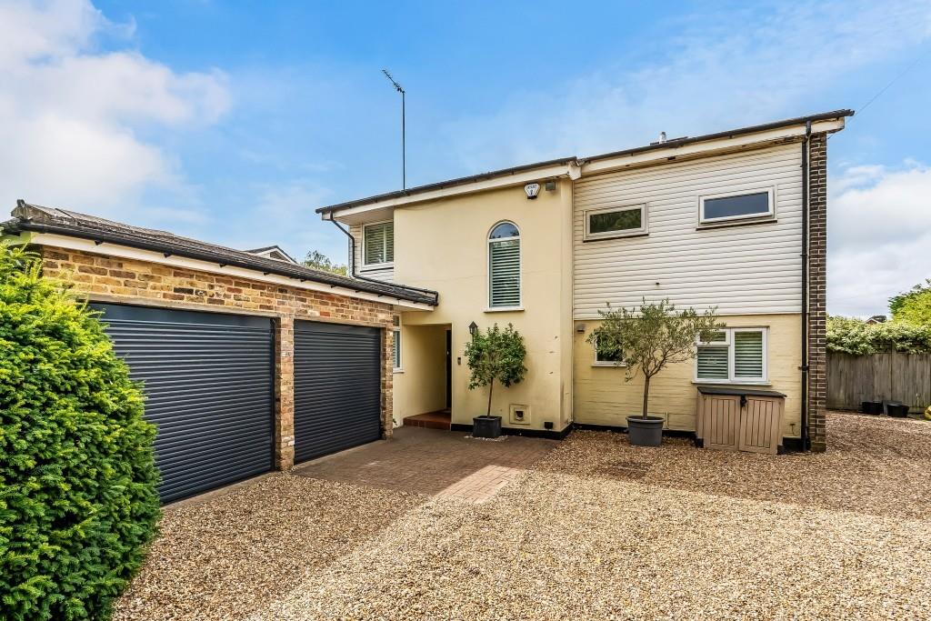THE GLADE, FETCHAM KT22